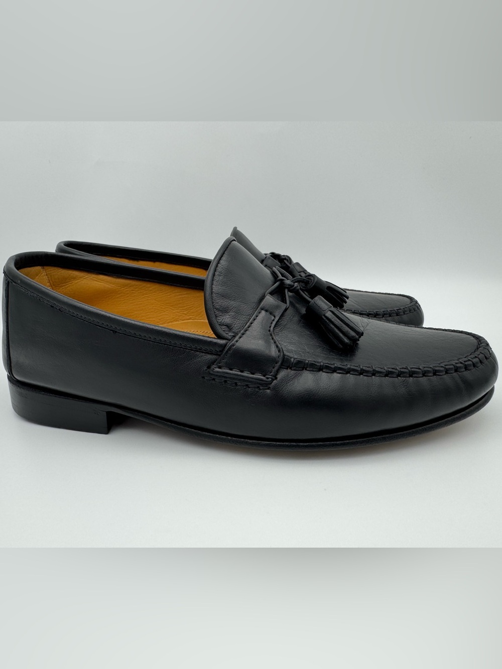 Allen Edmonds Urbino Black Tassel Loafer Made in Italy Dress/Casual Men’s 9 3E